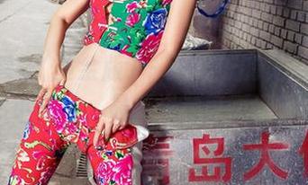 AISS爱丝(黄金版) – 亚美依的鬼点子：逛街虽然小秘密，最新资源可不能藏太久！