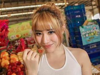 AISS爱丝(黄金版) – 下载这部机械师索菲合集，恭喜，它是你意想不到的心服口服！