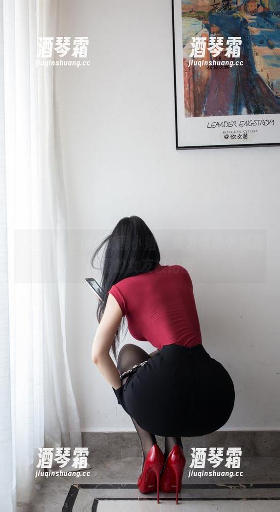 微密圈 - Cool文茜小姐，成为你心中那张高清的女友被拍图