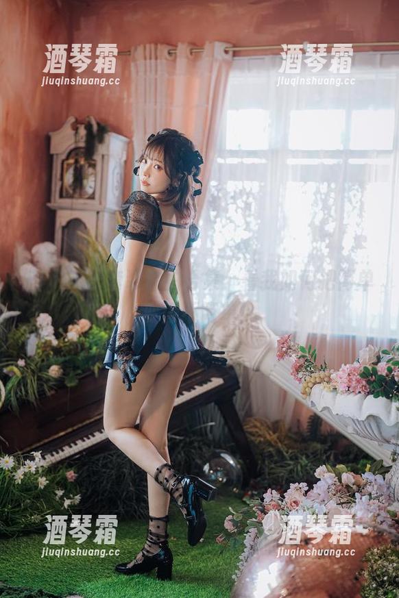 ElyEE子套装私拍合集：看我如何把简单变得不简单！