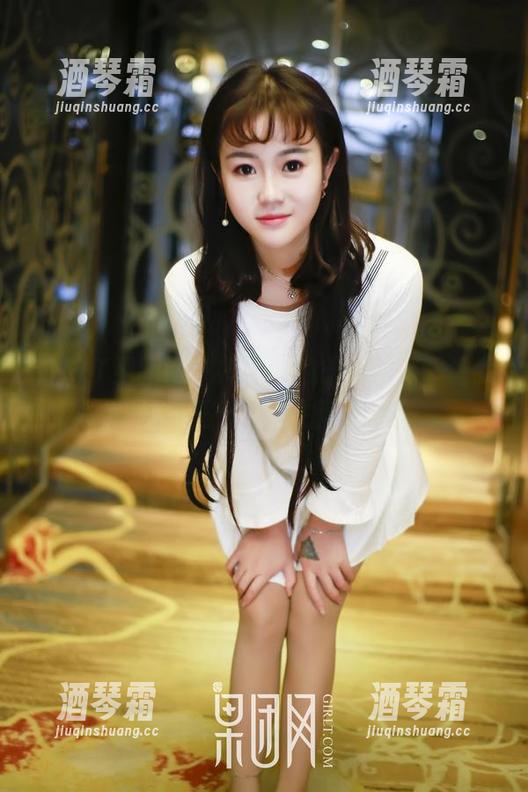 GIRLT果团网-周妍希 GIRLT果团网 - 周妍希的眼镜原图,让我想给她三十岁的生活建议!