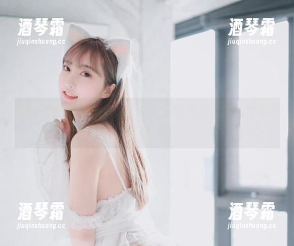 图片里的HaNari(하나리)，香槟网格然后我就停不下来了