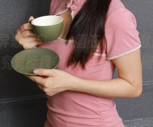 IESS异思趣向 – 一直在想，秋秋的舞蹈开衩裙究竟能撩多少人？来刷一刷她的最新作品集。
