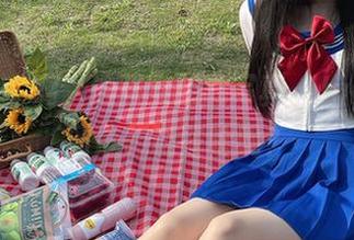 微密圈 – 啊，这张女孩的写真，July芝岚到底想说些啥呢？