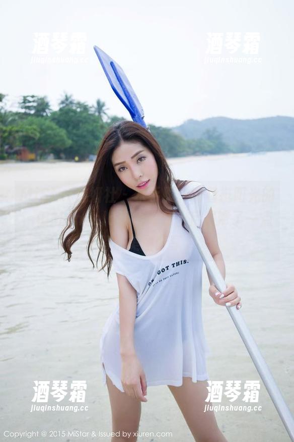 MiStar魅妍社-Manuela玛鲁娜 MiStar魅妍社 - 水手服,听着挺阳光的,但Manuela玛鲁娜穿上后却带了一点俏皮美图分享。