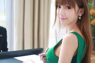 MyGirl美媛馆 – 短裤与全套写真，MARA酱的夏日漫步，脑海中响起小清新的旋律。
