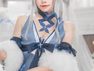 Neko薇薇的黎塞留泳装合集，永远在游走的界限让人不知该怎么自处。