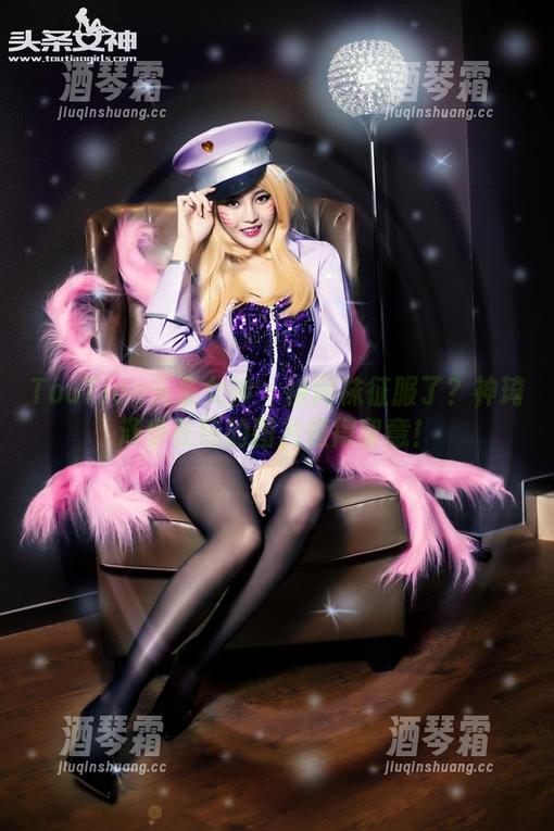 TouTiao头条女神 - 被网袜征服了？神琦泽步在线的图片值得留意！