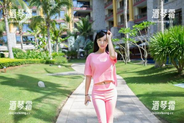 TuiGirl推女郎 - 幸亏有李丽莎，双人写真集里的对比，原图效果真让人浮想联翩。