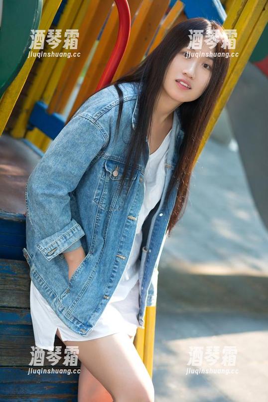 TuiGirl推女郎-李丽莎 TuiGirl推女郎 - 图片中的李丽莎泳衣福利,让我直呼果然有特点,惊鸿一瞥!