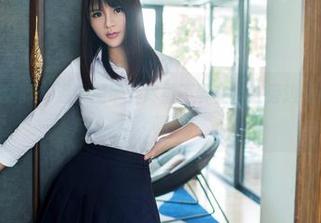 TuiGirl推女郎 – 温馨提示：尽量不要在浴缸旁边看赵惟依的写真