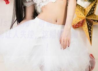 UGirls尤果网 – 听说Mikka涵涵的定制写真能让人失控，这婚嫁风潮也太强了吧！