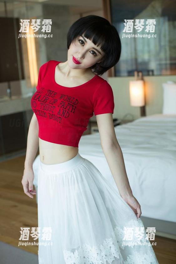 UGirls尤果网 - 私拍图集：于梓馨，让我们聊聊“纯白”的那点事儿！