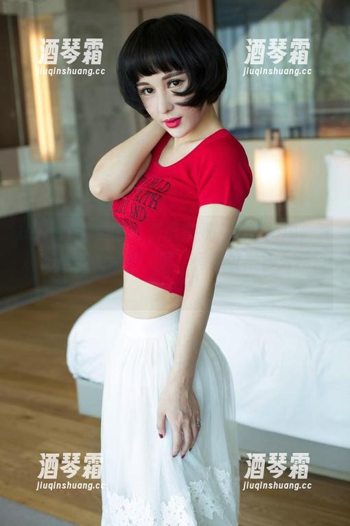 UGirls尤果网 - 艾小青双人高清图册，某种角度下的亲密，呵，何必说得那么复杂？