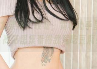 UGirls尤果网 – 哎呀，霓梓心手里的丝袜，高清图集看得我猛吃豆腐！