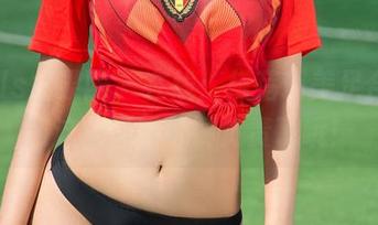 UGirls尤果网 – 在线：黛蓓琪美足合集，您这双眼睛可要负责了哦！