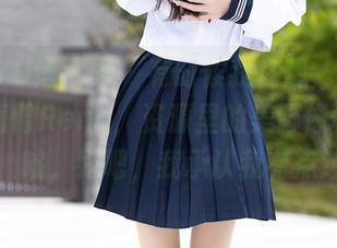 XIAOYU语画界 – 有时候我在想，原图里的小海臀Rena，资源里的美脚像极了艺术，咳，好吧，我承认我有点迷。