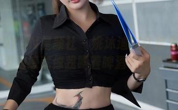 XINGYAN星颜社 – 姚沐迪在红裙里的写真，滑稽感就像我喝着啤酒看她转圈圈！