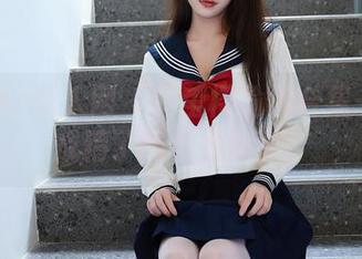 Xiuren秀人网 – 任莹樱瑜伽合集—她是成精了吗，太美了！