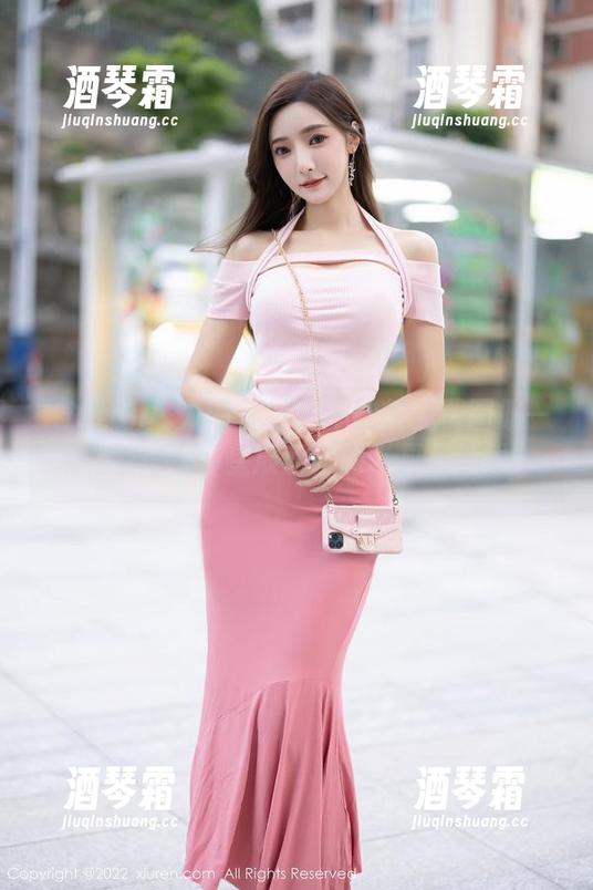 Xiuren秀人网-沈佳熹Kitty星辰 Xiuren秀人网 - 欲罢不能的免费图册—沈佳熹Kitty星辰和她的“夏天迷思”