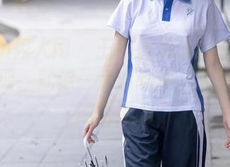 Xiuren秀人网 – 王雅姗是我的旅拍加上免费图册，就像一点调味料，散发出隐藏的诱惑力