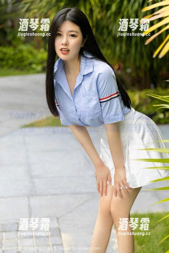 YouMi尤蜜荟-田冰冰 YouMi尤蜜荟 - 原图里田冰冰的甜心造型,好像一块蛋糕,真想吃掉她的鲜活气息。