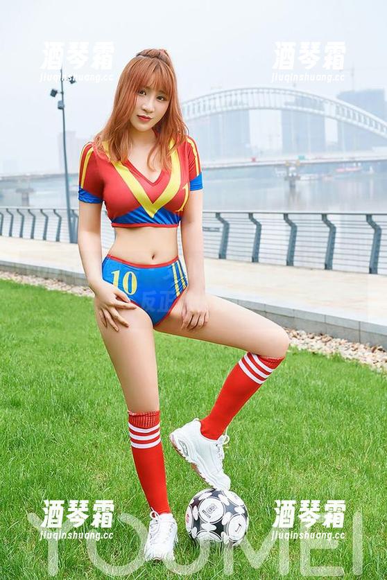 YouMi尤蜜荟-艾小青 YouMi尤蜜荟 - 艾小青玉女合集,下载吧,反正你也好奇!