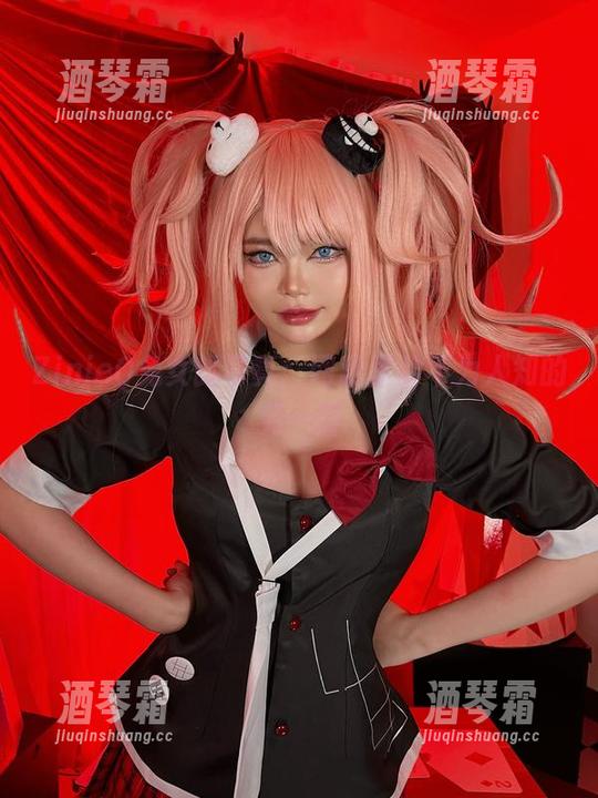 ZinieQ兔女郎写真：网盘里的不为人知的另一面