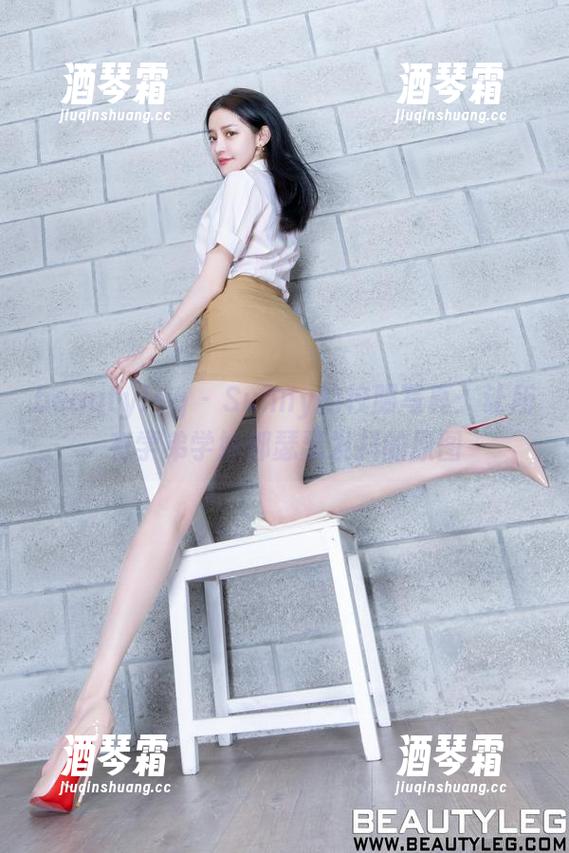 beautyleg-Sunny beautyleg - Sunny的校服写真:让所有学弟学妹都瑟瑟发抖的原图