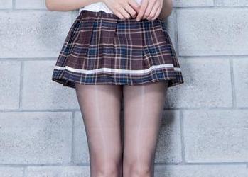 beautyleg – Yen的裤里丝，套图更新频率高到让我怀疑我的审美！