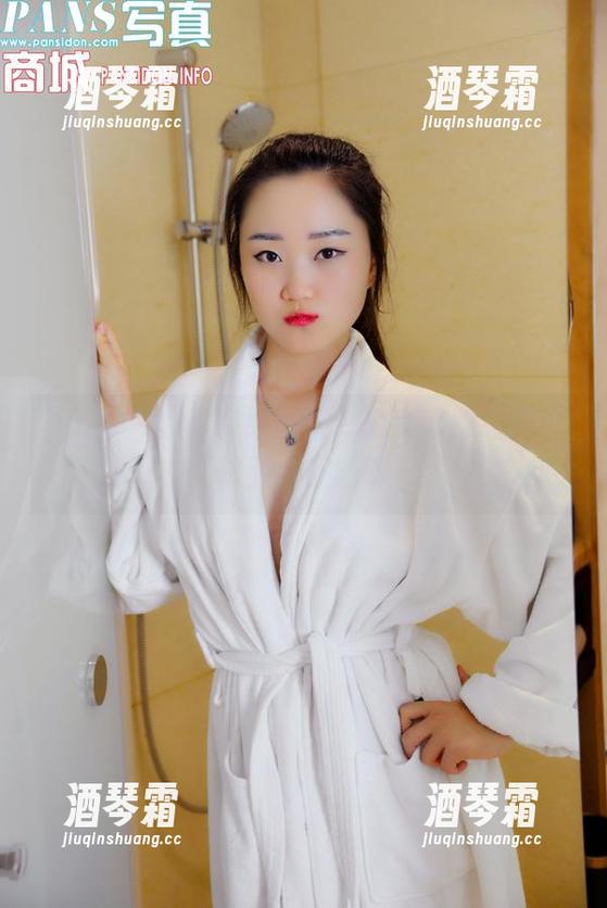 pans-思思 pans - 思思在线图集:兔女郎版的野餐,跟我一起嗨呀!