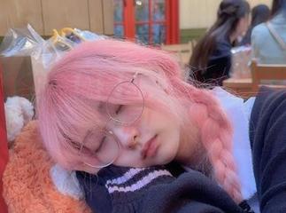 Wendy的熊熊套图，适合追剧时用来刷屏！