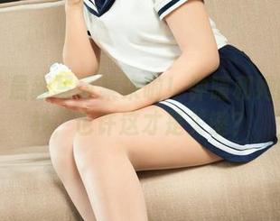 丽柜 – 最新写真集来啦！钟晴和她的白衬衫，也许这才是关键？