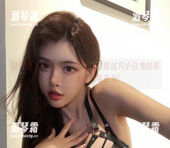 微密圈 - 图包上线，讲述于芷晴这只小白兔的真实故事，无圣光靠实力！