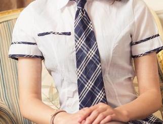 头条女神 – 琳琳：最新原图中完美女仆的撩人姿态，满满的戏谑和捧腹。