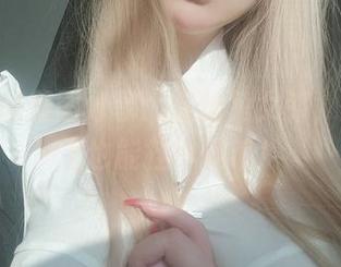 女主K的美图分享：白丝兔女郎，兔耳朵上也能挂小钱币！