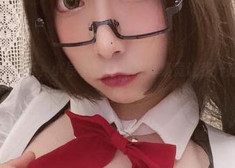 高清夏日下来，小泉学姐吖的写真集竟让我开始怀念微风