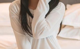 小瑶幺幺的毒蛇cos：这一包图带你爬上枝头！