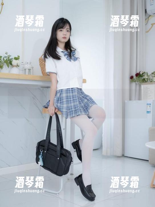 少女秩序 少女秩序精选图包:白丝T恤的日常,偶尔让人想多停留一会儿