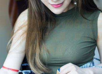 推女神 – 徐妍馨Mandy的白色全套：感觉她一转身就要飞去北极，别让我打击你的想象力！