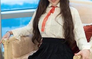 推女郎 – 沉迷于何何夕的黑色写真高清呈现，心可以稍微飘了吧？
