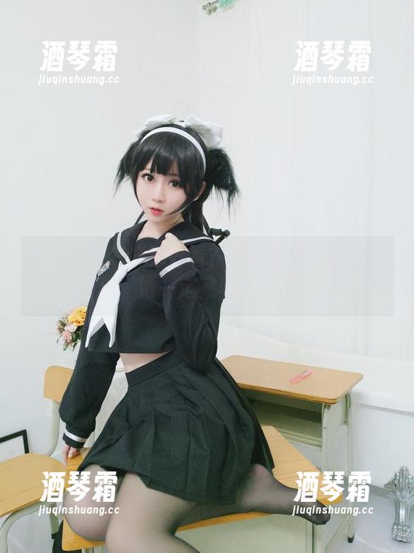 免费美图怎样都好看？问是依酱呀的小女巫，她一定藏着小心思！