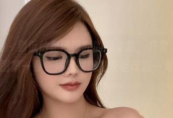 微密圈 – 别低估是可馨吖的职业装，只要“免费”图集一看，肯定就想把衣柜改造一遍。