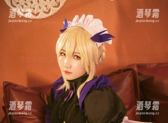 是本末末的居家图册：懒散的午后，别问我在干嘛