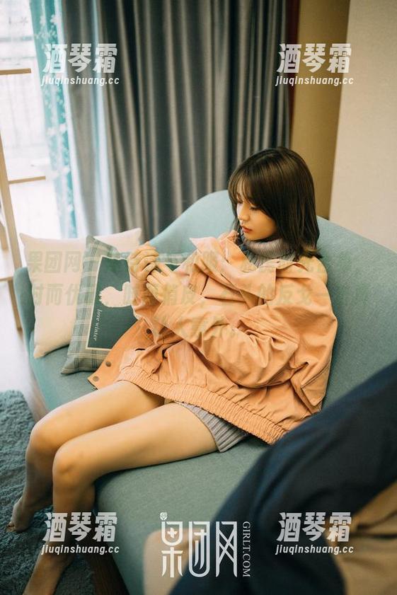 果团网-陈诗诗 果团网 - 陈诗诗与和服:私房时光合集,时而优雅,时而俏皮,石头的反戈一击真让人意外。