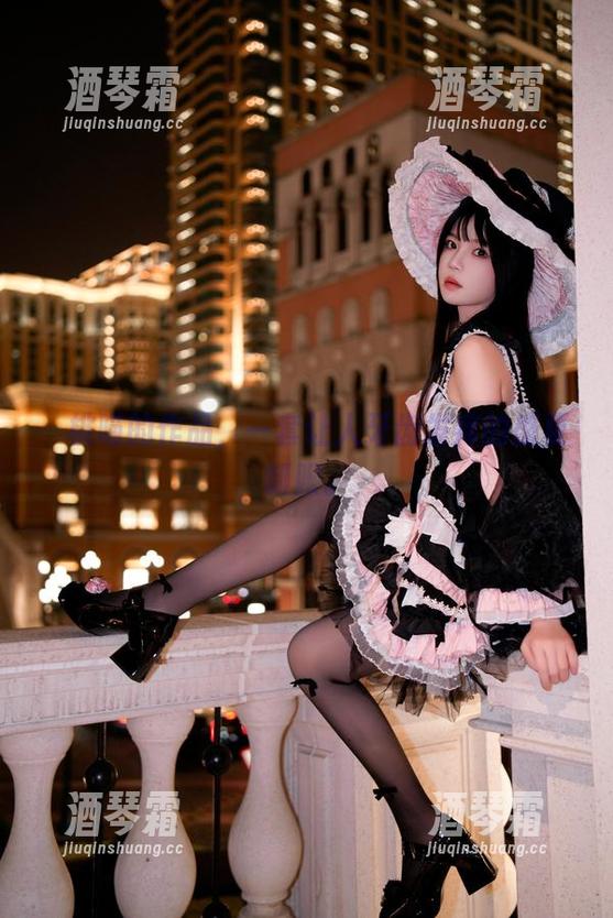 桜桃喵 桜桃喵的作品,一套让人牙齿发痒的盛夏制服。