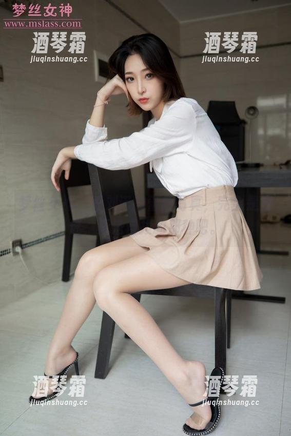 梦丝女神 - 看刘诺的蕾丝写真，完全是痴迷，无法自拔的那种吧。