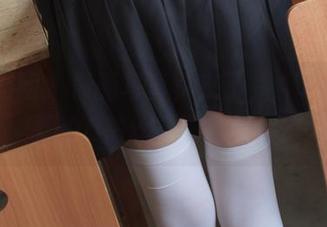 森萝财团 – 最新写真集来了，Aika的竞泳10D黑丝，谁能抵挡？
