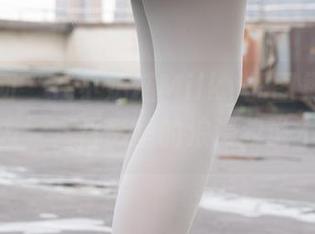 森萝财团 – 在小奶糕Milky的图集中寻找‘女友’，背影里的浪漫我说不太清