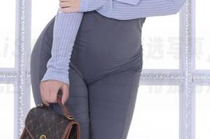 洛璃LoLiSAMAJK的精选写真，透出一丝玩世不恭的气息，特别有趣。